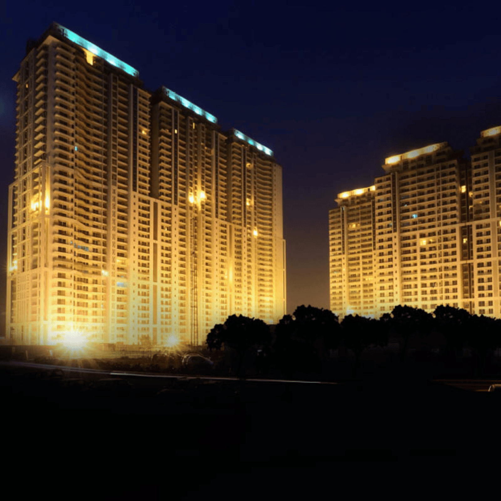 DLF The Crest